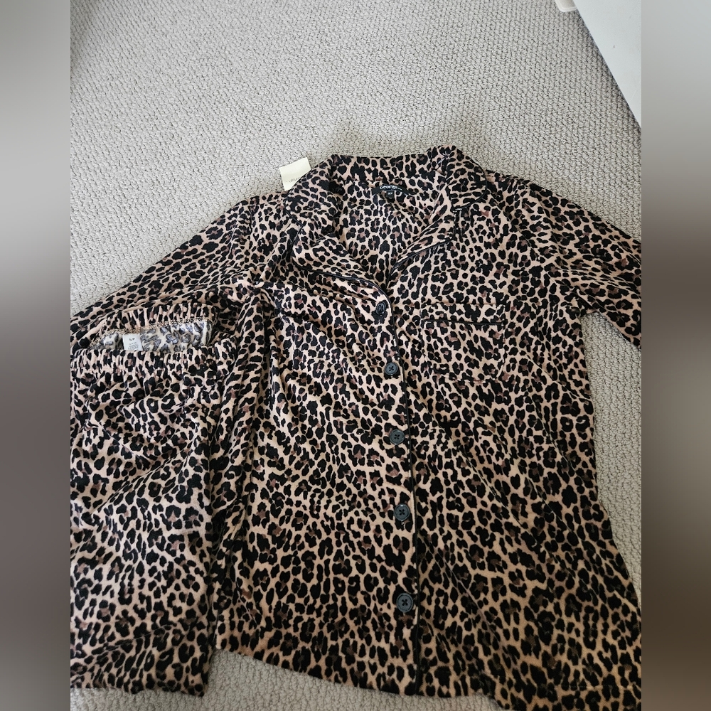 Leopard print PJ set